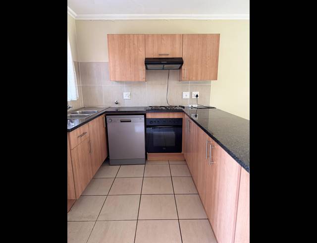 2 BEDROOM SECTIONAL TITLE FOR SALE IN EQUESTRIA